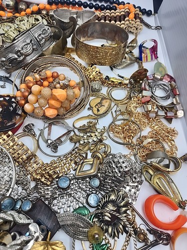 Großes Konvolut Vintage Schmuck. Ungetestet. Unsortiert. - Bild 17 von 24