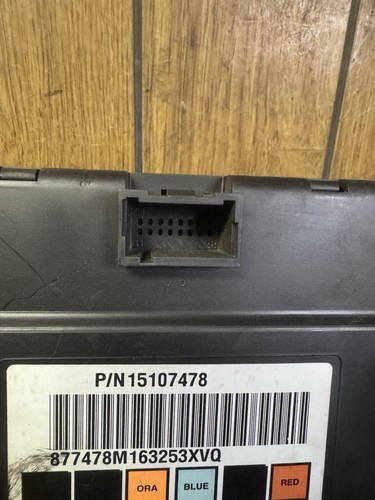 2006-2007 Silverado Sierra 6.6L LBZ Duramax Body Control Module BCM 15107478 - Picture 2 of 5