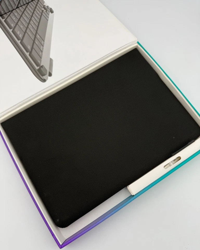 Logitech Type iPad Air 2 Protective Case with Integrated Keyboard and Cable - Image 3 of 4