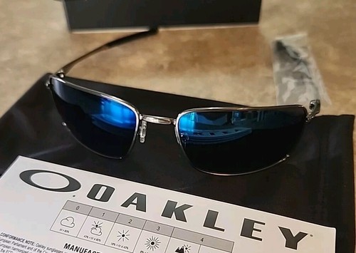 š„ Occhiali da sole uomo Oakley filo quadrato ghiaccio iridio titanio cuscino OO4075-0260 - Foto 5 di 9