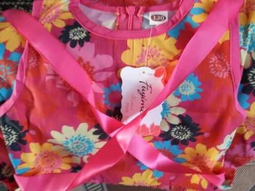 Girls thin red flowered summer dress - Picture 3 of 8