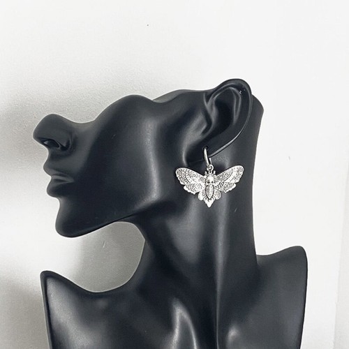 1 Pair European and American Metal Ear Hook Ear Buckle Halloween Moth Earrings - Picture 4 of 9