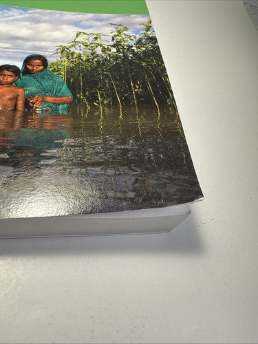 Climate Change Science & Shared Sacrifice by Eisenstadt MacAvoy Oxford 2022 PB - Imagen 2 de 9