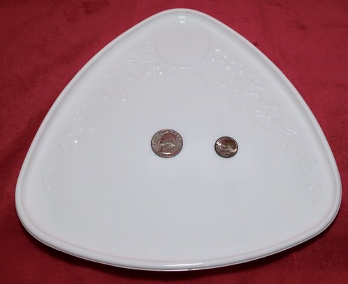Vintage Indiana Company White Milk Glass Orange Blossom Luncheon Snack Plate - Picture 2 of 7