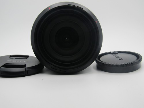 SonySAL 1650 Lens - Picture 5 of 13