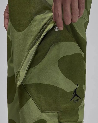 Nike Jordan Essentials Chicago Cargo Pants Green Camo Baggy FD7455-340 Mens L - Picture 5 of 7