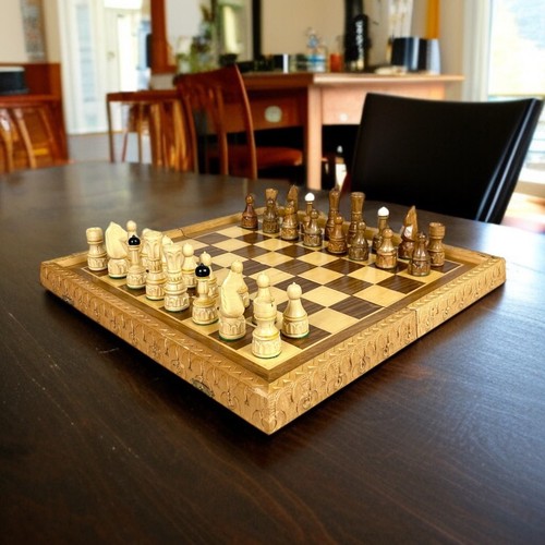 Vintage Hand Carved Chess Set with Fancy Edge Folding Case - Picture 5 of 16