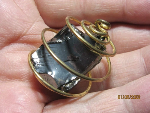 SHUNGITE ELITE CAGE Pendant SSG-9 Noble Healing Crystal Collectible Reiki *New*