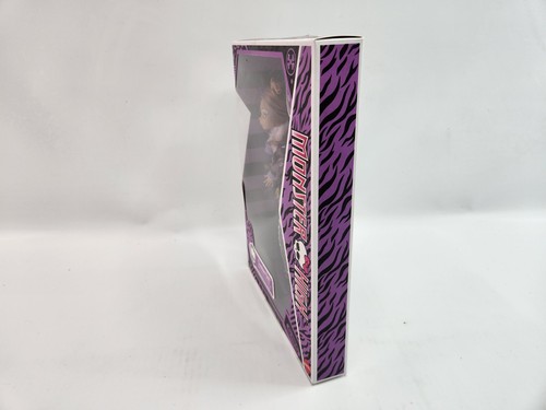 Monster High Clawdeen Wolf HGC30 W/ Pet + Stand Brand New Sealed - Picture 5 of 12