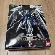 Bandai High Resolution Model Gundam Wing Endless Waltz Wing Gundam Zero EW 1/100