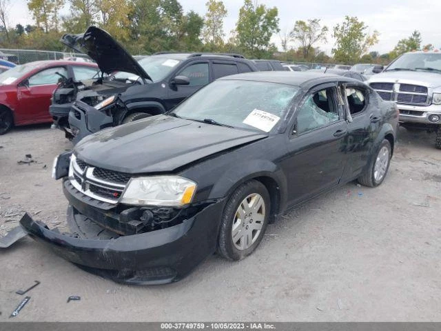 Conjunto de luz trasera derecha usado se adapta a: Dodge Avenger 2013 grado derecho A Foto 2 de 4
