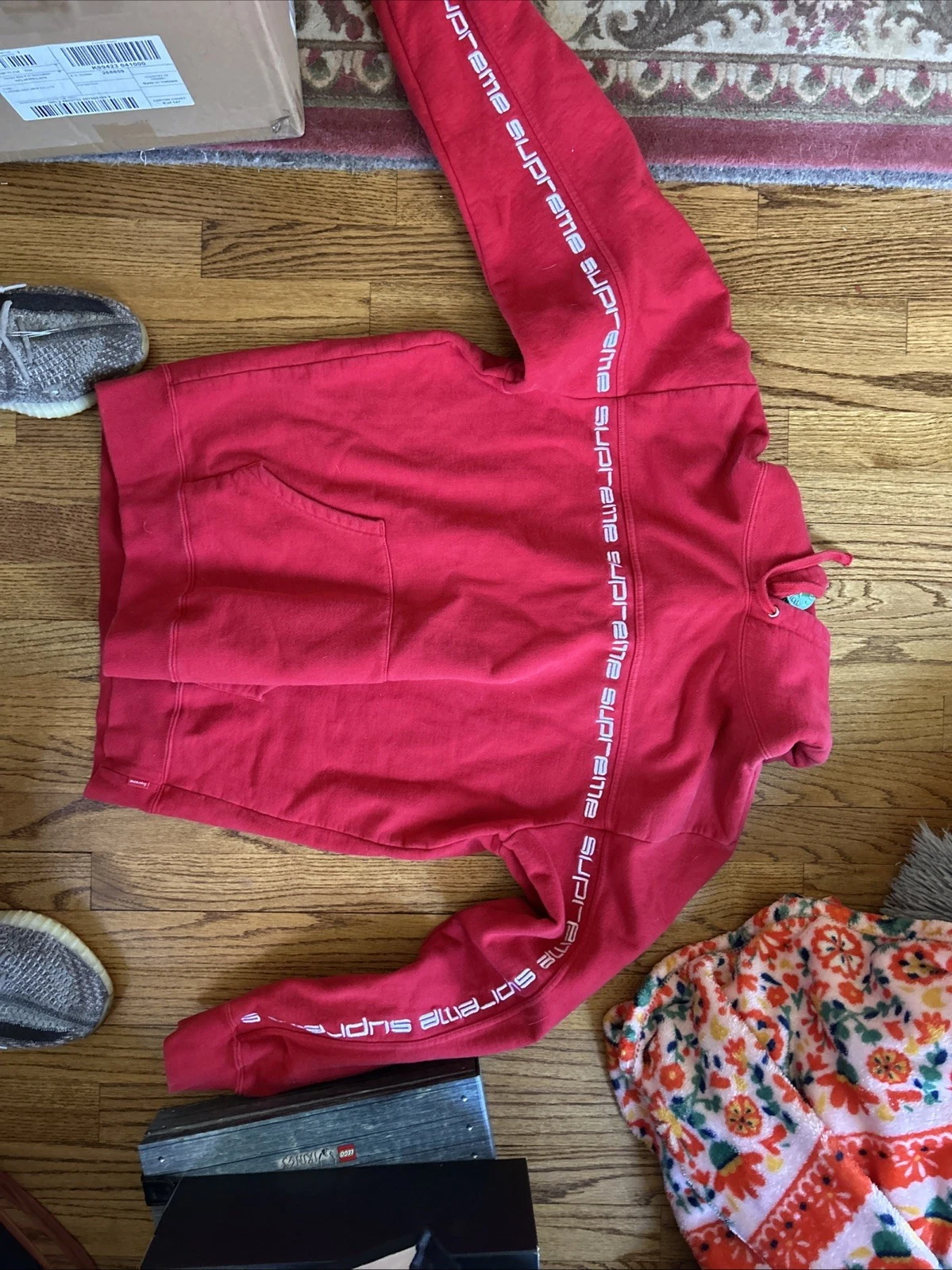 Sweat à capuche Supreme Text Line stock moyen X vérifié 