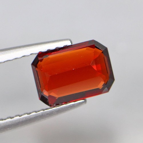 1.44 CTS NATURAL RED SPINAL OCTAGON SHAPE LOOSE GEMSTONE FROM BURMA - Picture 3 of 3