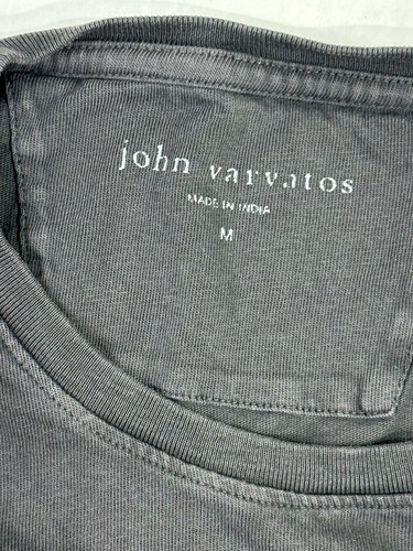 John Varvatos Star USA T-Shirt Men’s M Black Tonal Star Graphic Distressed Look - Picture 2 of 4