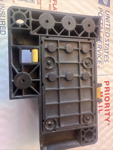 Freightliner Cascadia Power PNDB Module Assembly A06-72138-012 . (2014) - Picture 3 of 3