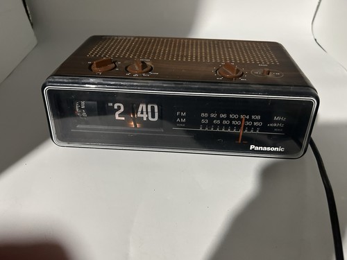 Radio d'epoca Panasonic Flip Clock RC-6035 ~ NON FUNZIONANTE - Foto 7 di 8