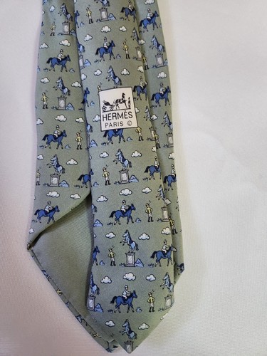 Hermes Vintage 100% Silk Tie Horses And Jockys Paris France. (Read Details!) - Picture 10 of 13