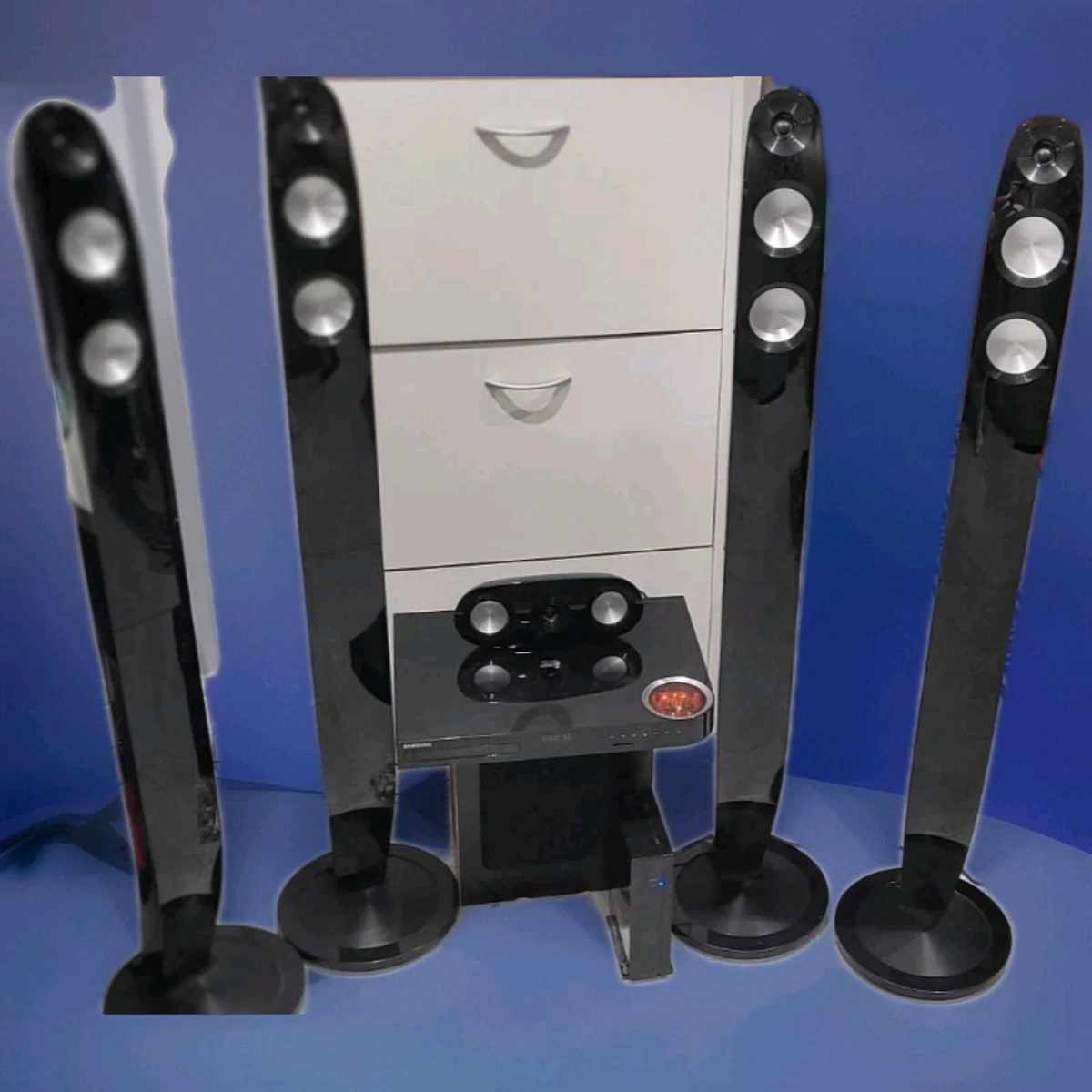 Sistema Home Theater 5.1 Canali Con Altoparlanti Bluetooth, 700W RMS, Ingresso USB, Colore Oro