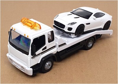 Burago 1/43 Scale 18-31419 - Flatbed Tow Truck & Jaguar F-Type - White