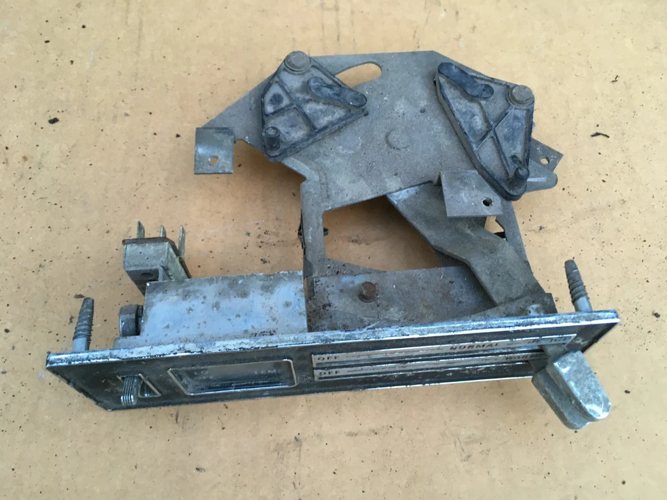 Pontiac GTO 1966-67, Lemans, Tempest, controles de calefacción Foto 2 de 4