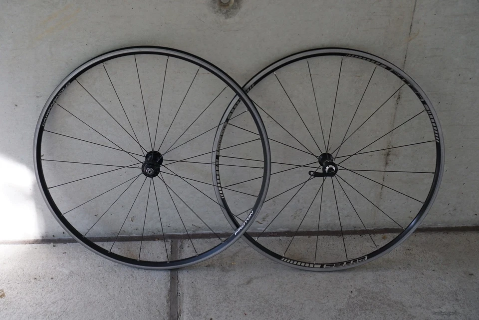Campagnolo Proton/ Citec Ultralite Front Wheels 28" Clincher VGC/GC