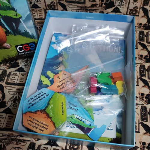 That's A Question Family Board Game Czech Games Edition CGE00041 Party - Picture 2 of 4