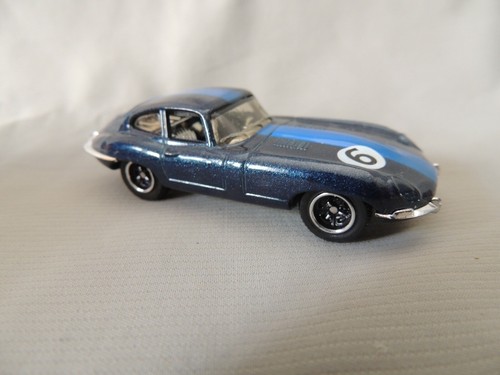 Jaguar 1961 E-type Coupe metal car 1/61 Matchbox Mattel 2005 - Picture 1 of 9