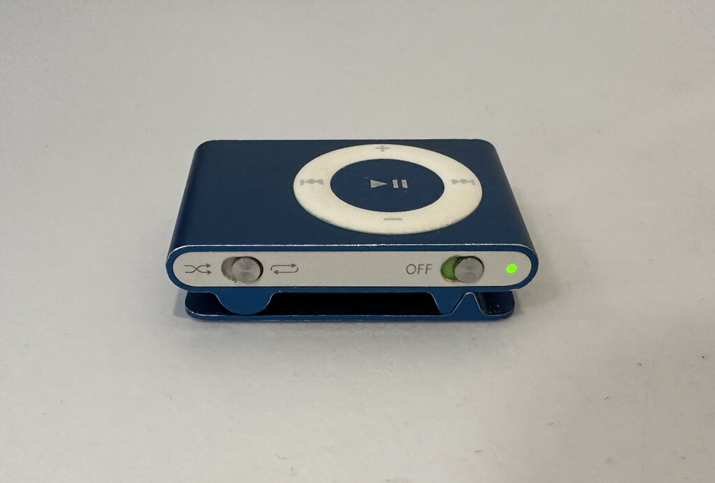 Apple iPod shuffle 2nd Generation Blue (1 GB) Works Great