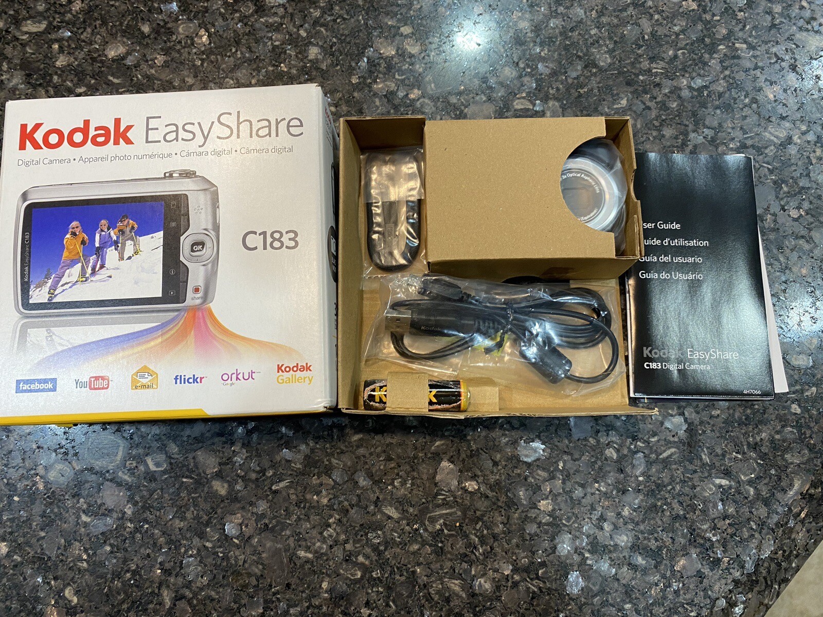 Kodak EasyShare C183 14 Megapixels Digital Camera Black (New Open Box