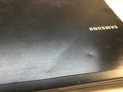 Samsung RC512 15" Laptop Intel Core i7-2630QM- CASE DAMAGE/BAD POWER JACK- MZ - Picture 3 of 8