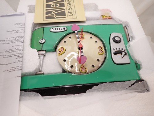 ALLEN DESIGNS WALL CLOCK Swing Pendulum SEWING MACHINE P1312 Stitch Couture - Picture 5 of 8