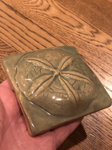Two Vintage 4” Emerald Green Ceramic Tile Sand Dollars Bathroom Decor Wall Art - Picture 22 of 22