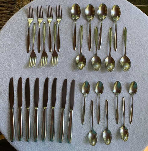 International Stainless USA Flatware Lot Of 30 Mixed Piece Fork Knives Spoon MCM - Picture 2 of 16