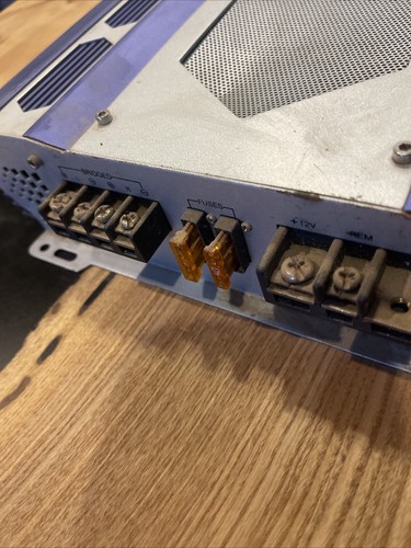 American Pro Bass Machine VS-2041 600W 2 Channel Untested For Repair Broken - Picture 8 of 17
