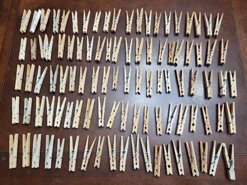 Lotto di 100 mollette vintage in filo di legno testa quadrata  - Foto 1 di 8