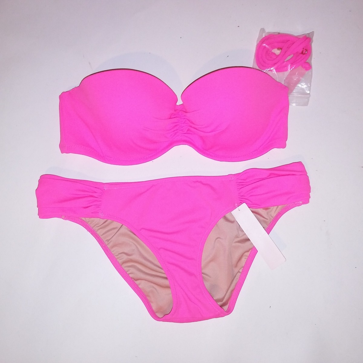 Victoria’s Secret Bikini (4pcs) VICTORIAS SECRET SHINE STRAP MALIBU FABULOUS PUSH-UP T-BACK