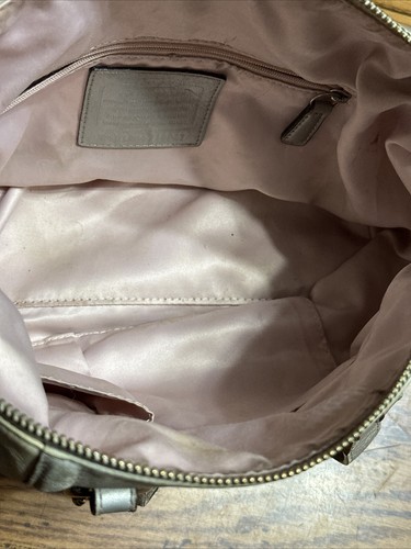 BOLSO DE VIAJE CONVERTIBLE COACH ASHLEY CUERO MARFIL/CREMA F19247 - Imagen 7 de 10