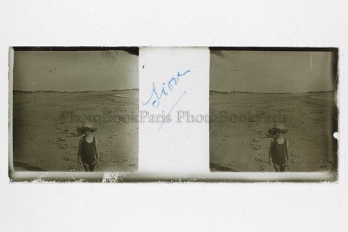 Ragazza In Spiaggia Foto Amatoriale Piastra Di Vetro Stereo Ca 1920 - Foto 1 di 1