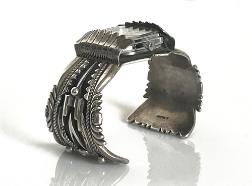 Brazalete de reloj de plata esterlina pesado firmado de colección Navajo Austin Wilson 109 gramos - Imagen 10 de 14