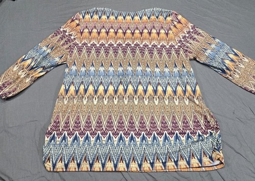 Blusa Alfred Dunner Manga 3/4 Escote Adornado Multicolor  - Imagen 4 de 14