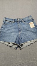 NWT Signature Levi Strauss Heritage Women  s Size 12 / W31 3  Denim Shorts