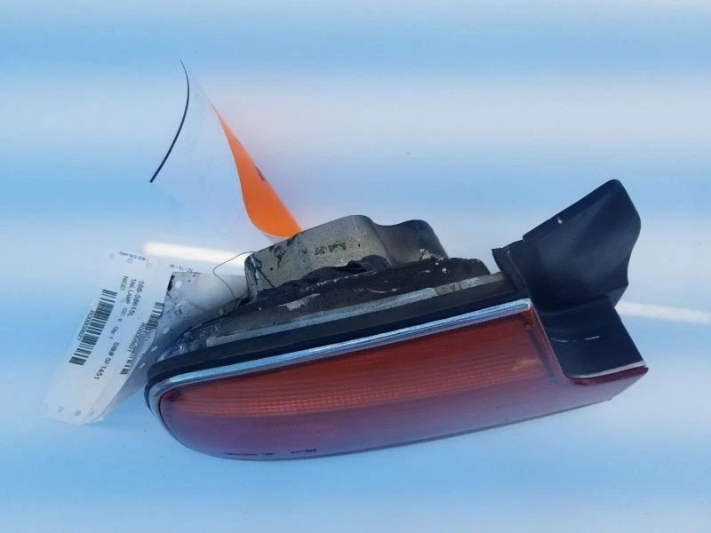 Cuarto de luz trasera izquierda del conductor montado en panel para Infiniti Q45 94-96 OEM Foto 2 de 4