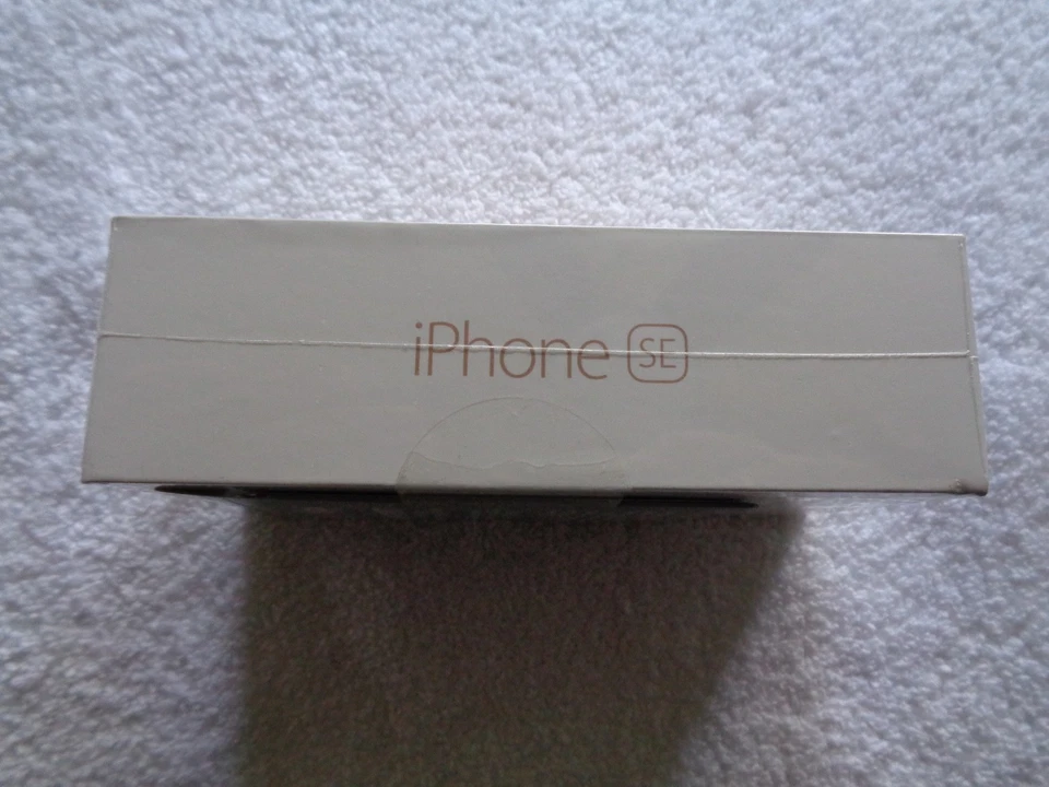 Apple iPhone SE - 32 GB - Rose Gold (Straight Talk) Brand New & Factory Sealed - Image 4 of 4