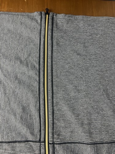 Lululemon Special Edition Vinyasa Zip Tonka Stripe Slate Circle Scarf Gold Zip - Bild 4 von 6