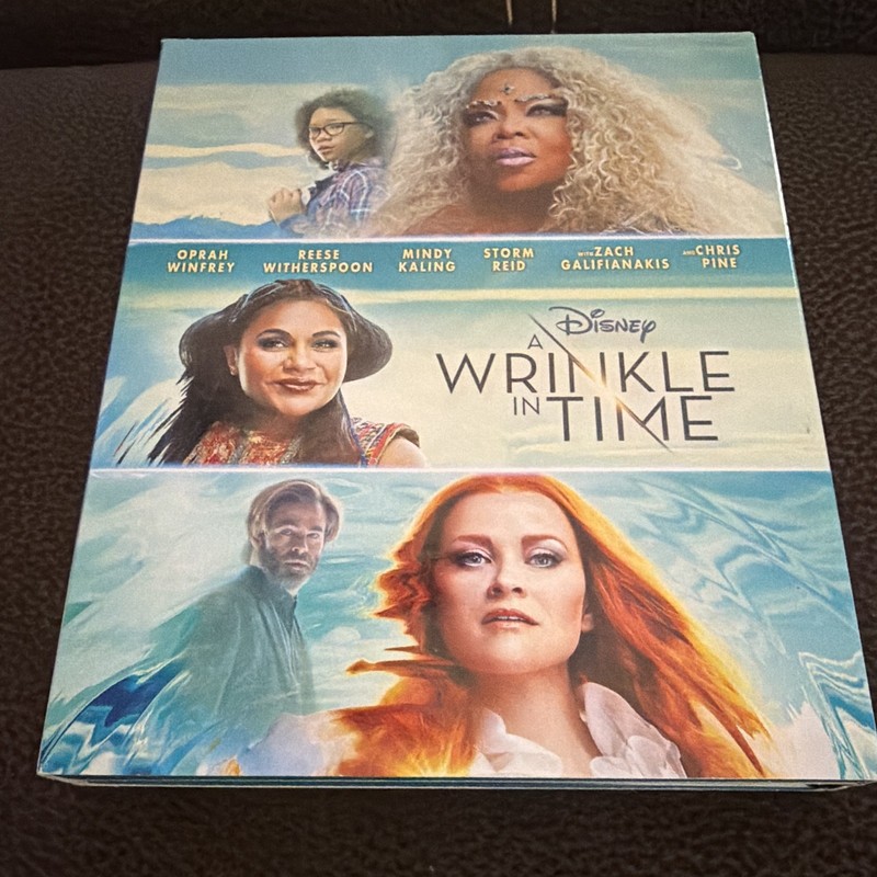 Disney A Wrinkle in Time Blu-ray Slipcover PG Oprah Winfrey Ava DuVernay 2018