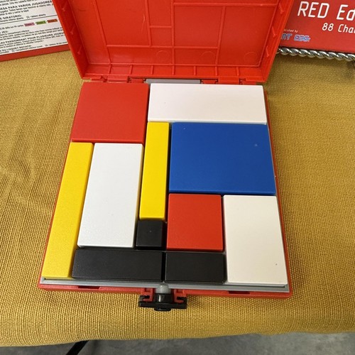 Mondrian Blocks Red Edition Puzzle Spiel MINT Gewinner Smart Egg Alter 8+ NEU - Bild 6 von 11