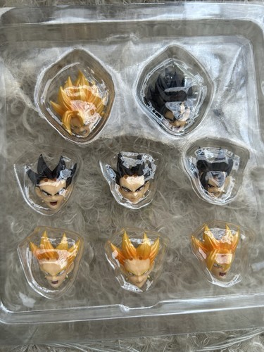 Confezione Accessori Classe E Adventurer Vegito Base E Testa Super Saiyan - Foto 6 di 8