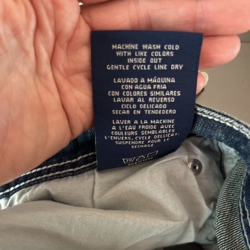 Seven7 Women’s Size 8 Boot Cut Blue Depressed Jeans - Picture 11 of 12