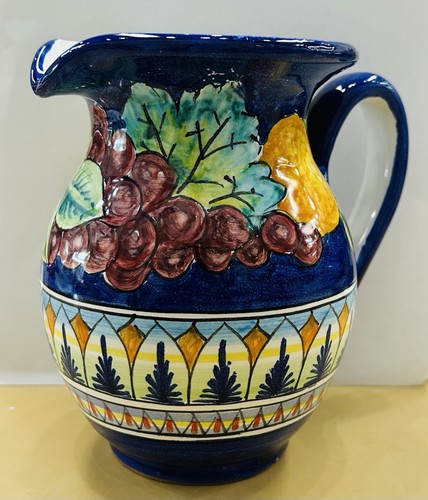 Vietri Pottery 6’’ Tall 750ml Pitcher Made/Painted by hand-Italy - Picture 2 of 6