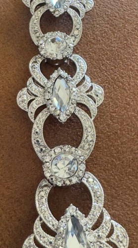 Retired Limited Addition Lia Sophia stunning Silvertone Crystal bracelet - Picture 12 of 13